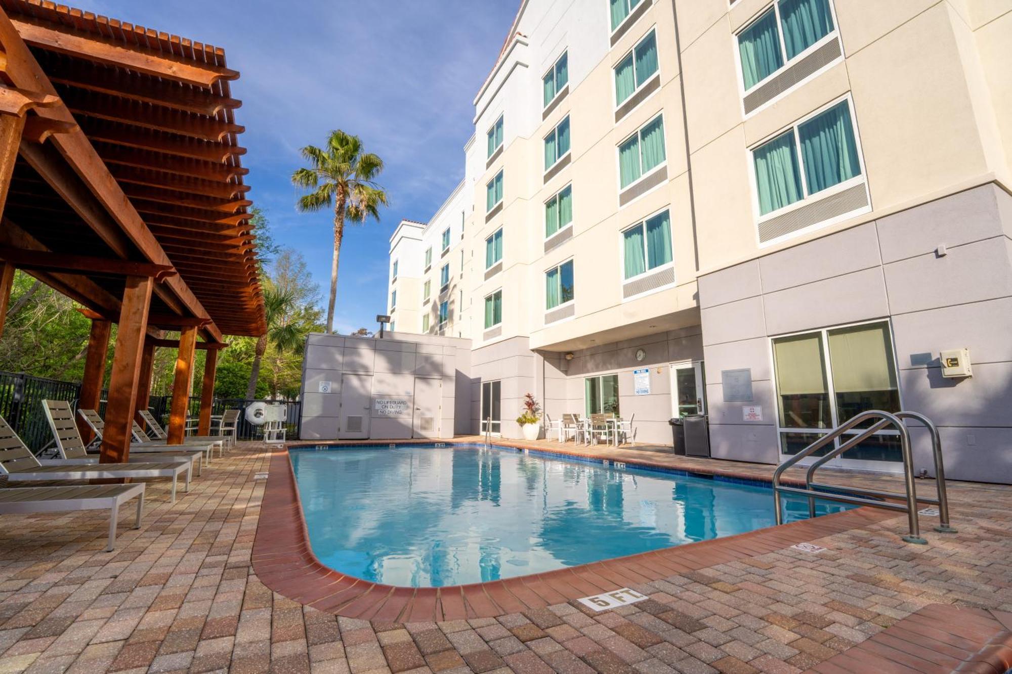 Fairfield Inn & Suites Jacksonville Butler Boulevard Esterno foto