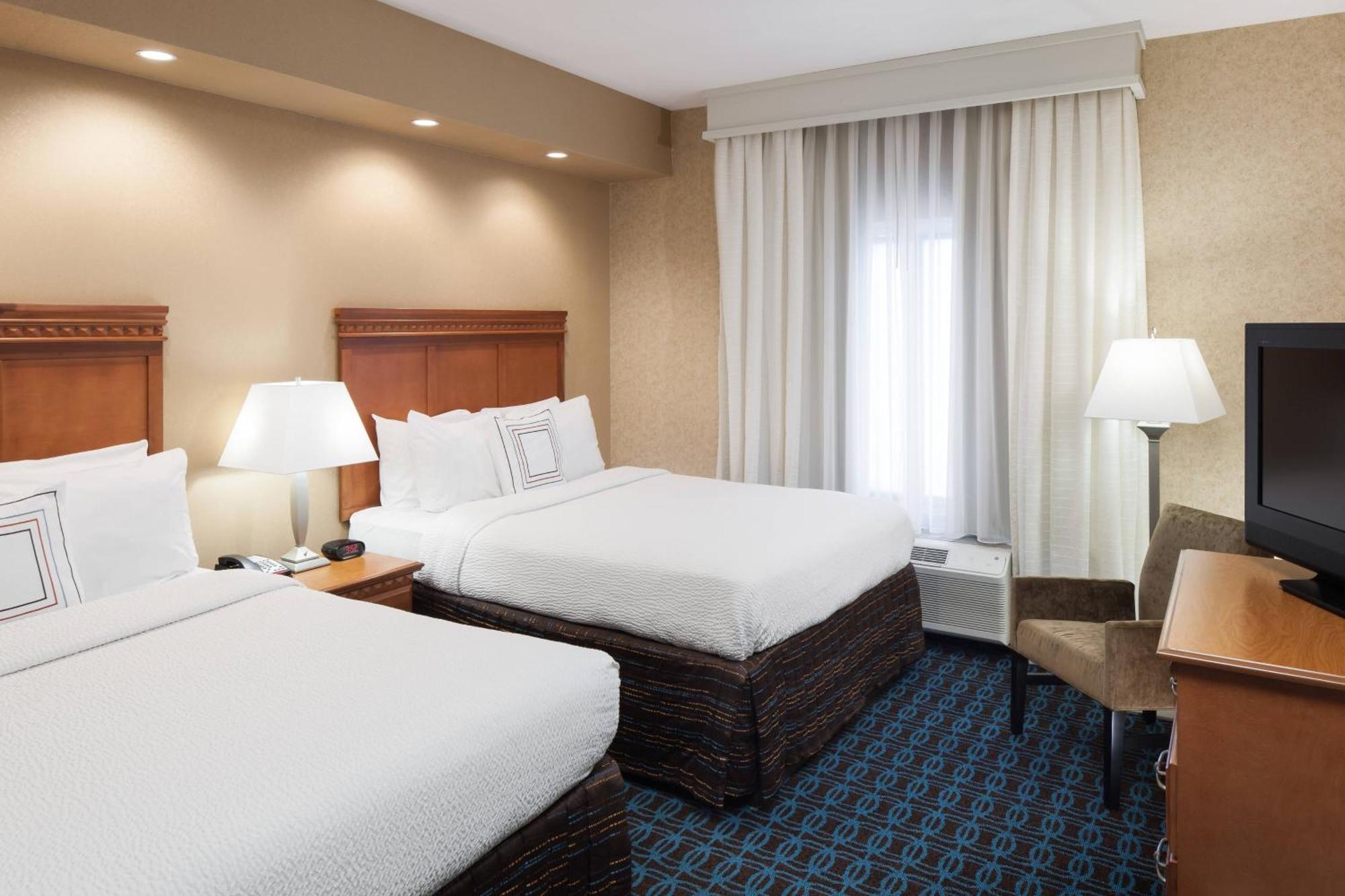 Fairfield Inn & Suites Jacksonville Butler Boulevard Esterno foto