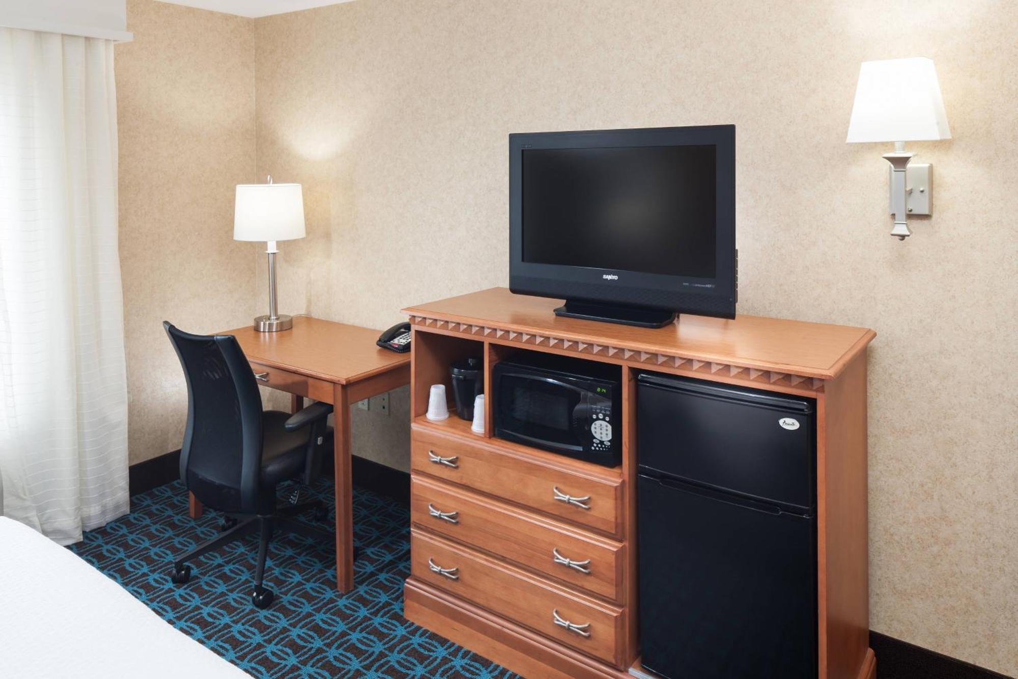 Fairfield Inn & Suites Jacksonville Butler Boulevard Esterno foto