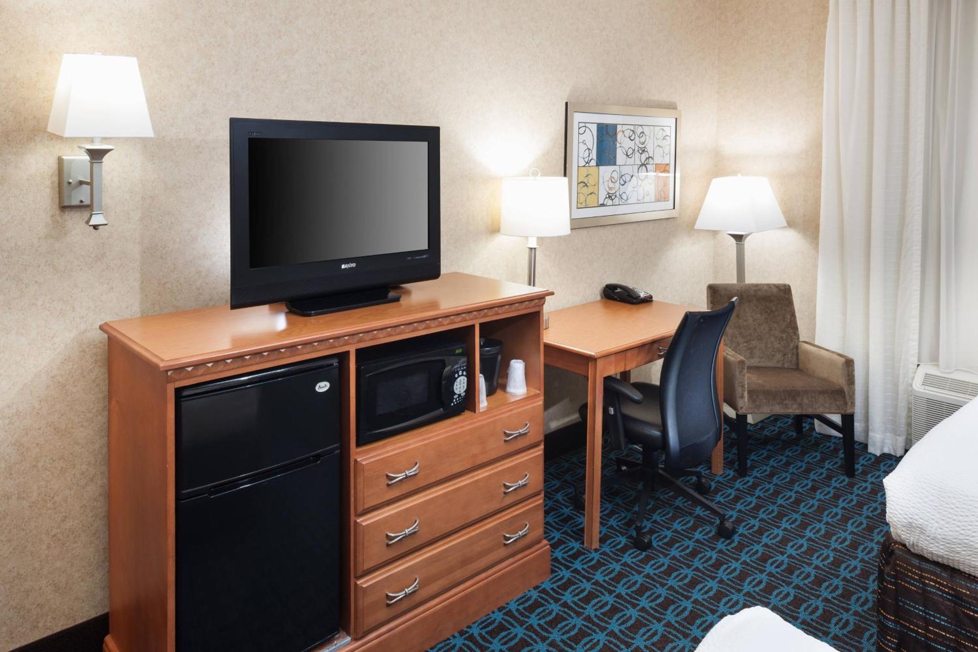 Fairfield Inn & Suites Jacksonville Butler Boulevard Esterno foto